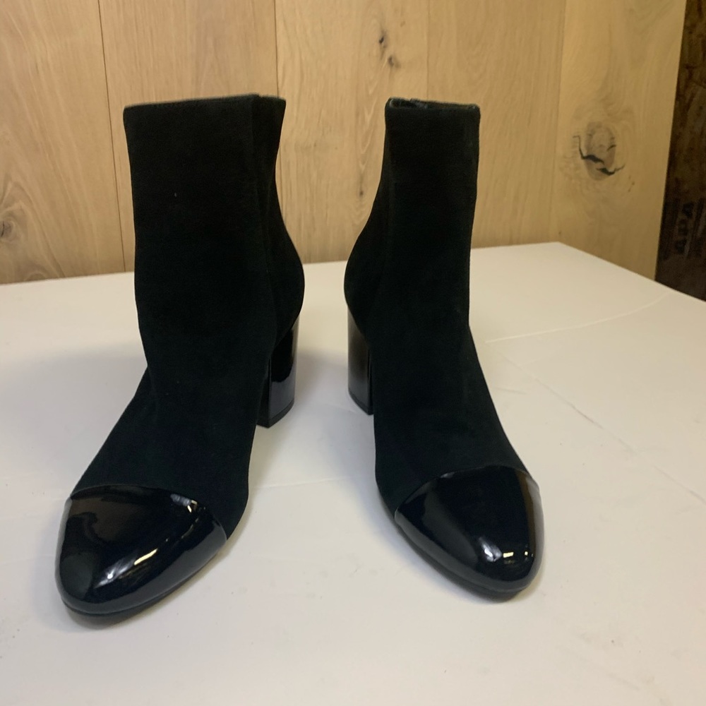 Suede cap toe black booties - Picture 2 of 6